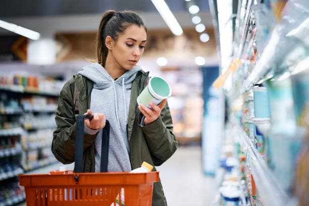 Scanning products in a grocery aisle